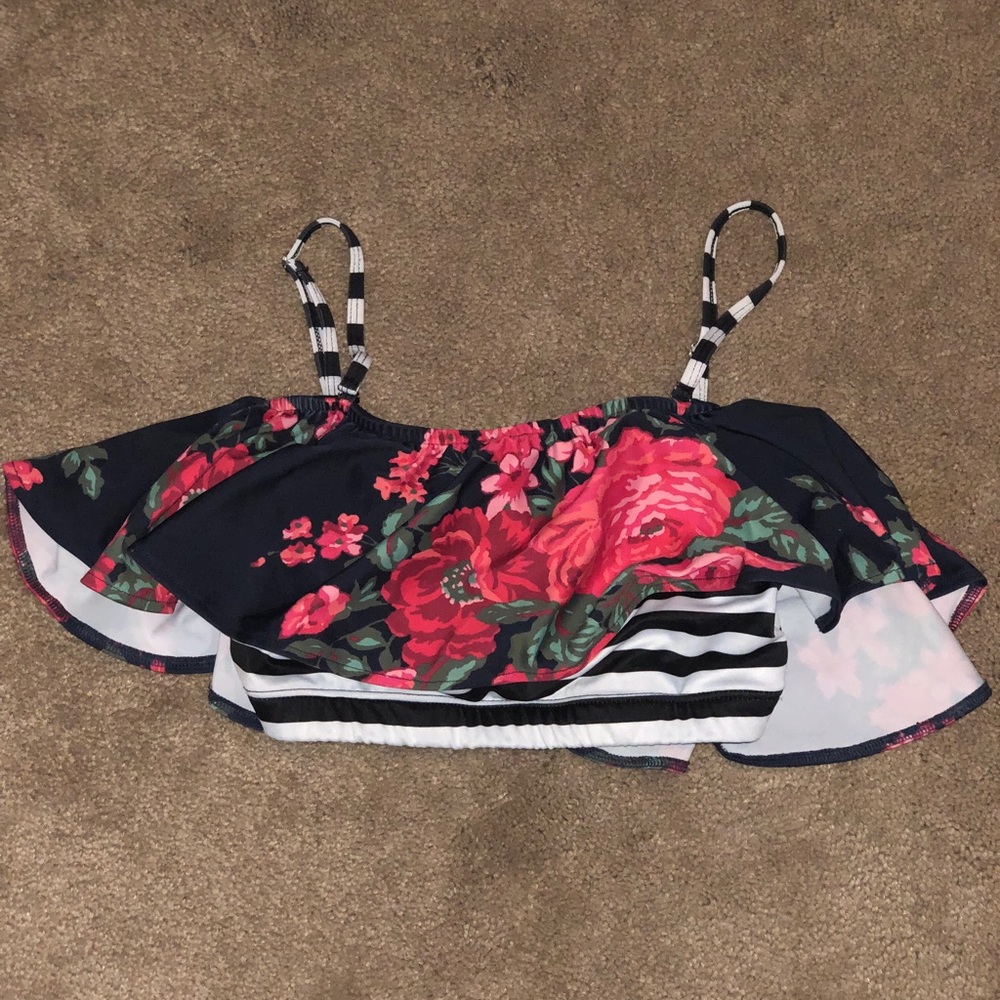 Albion fit ruffle bikini top